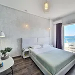 Joan Hotel