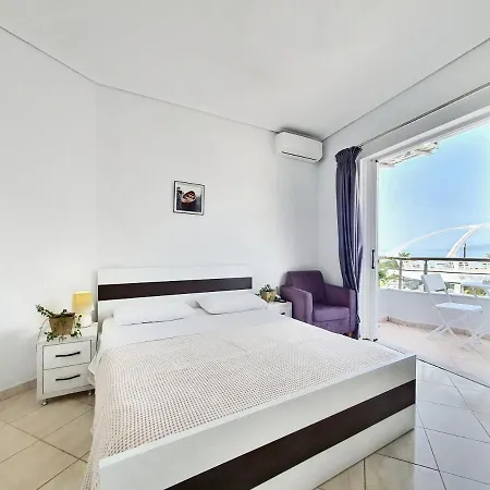 Joan Szálloda Saranda