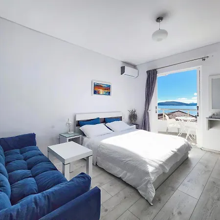 Joan Hotel 3*