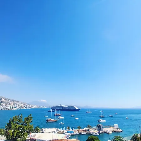 Joan Sarandë